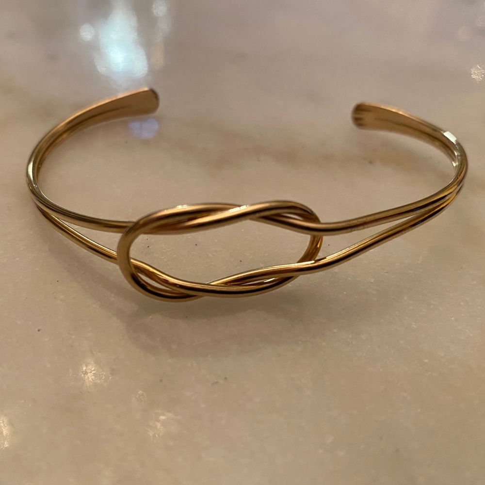 Gold infinity bracelet